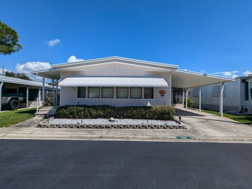 Gorgeous and Well Maintained Beautiful Manufactured 2 Bedroom, 2 - Beach Home for sale in Largo, Florida on Beachhouse.com