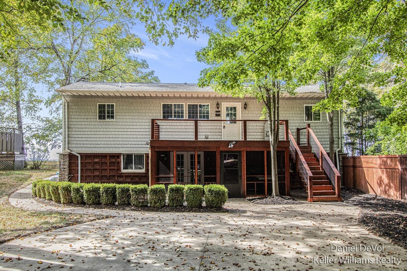 If you've been looking for a move-in ready cottage with - Beach Home for sale in South Haven, Michigan on Beachhouse.com