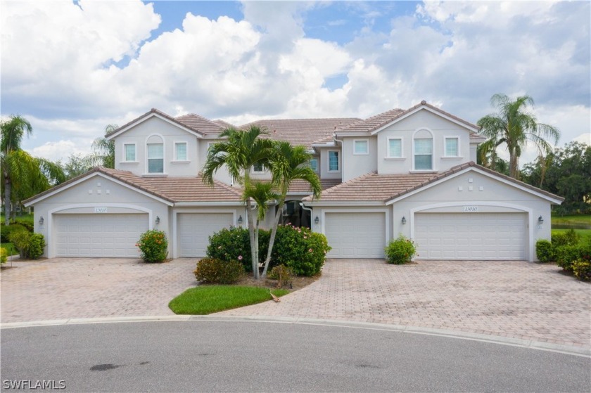 TURNKEY Carriage Home with Spectacular Views of the water and - Beach Condo for sale in Fort Myers, Florida on Beachhouse.com