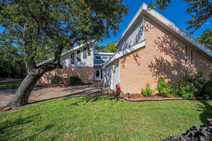 Lamar Peninsula Retreat under Majestic Coastal Oaks.  Nestled - Beach Home for sale in Rockport, Texas on Beachhouse.com