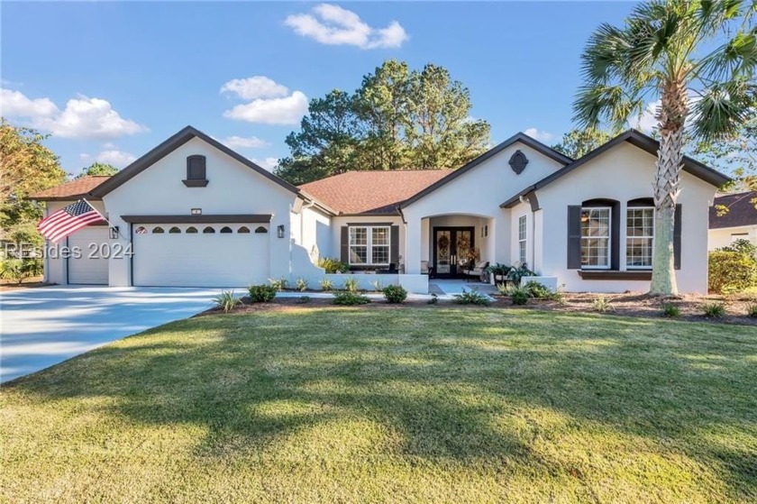 This Yellowstone model offers a stunning location on a coveted - Beach Home for sale in Bluffton, South Carolina on Beachhouse.com