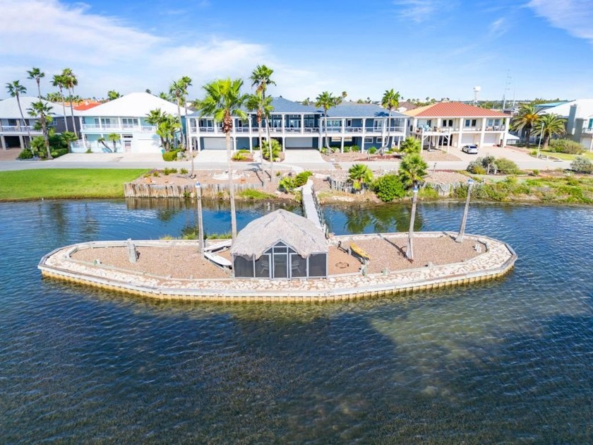 This extraordinary waterfront estate spans over 4,300 sq. ft. of - Beach Home for sale in Aransas Pass, Texas on Beachhouse.com