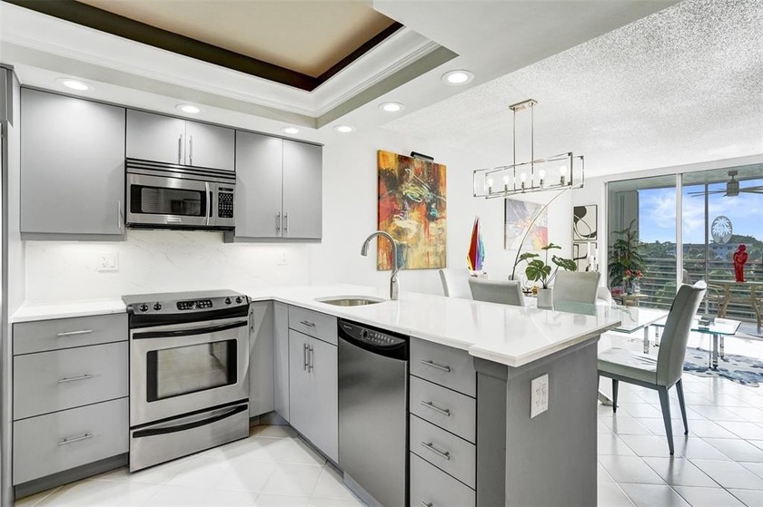 WOW!!! Absolutely GORGEOUS and RARELY AVAILABLE, huge KING - Beach Condo for sale in Pompano Beach, Florida on Beachhouse.com