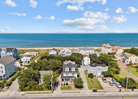 This beautifully updated 4-bedrm, 2.5-bathrm home offers - Beach Home for sale in Norfolk, Virginia on Beachhouse.com