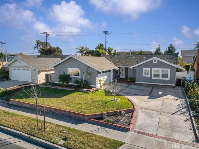 Stunning Single-Story Home in a Quiet Neighborhood
This - Beach Home for sale in Huntington Beach, California on Beachhouse.com