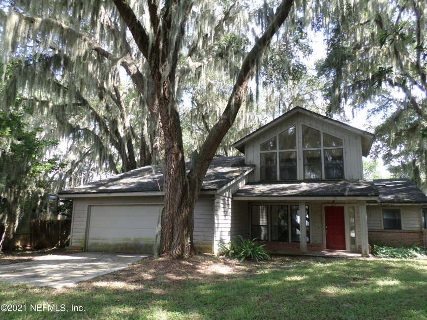 Great opportunity to purchase this home on a large waterfront - Beach Home for sale in ST Augustine, Florida on Beachhouse.com
