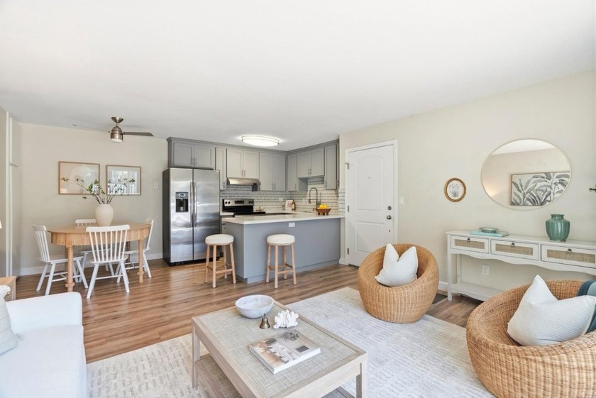 Desirable 2nd-floor condo in a well-maintained Santa Cruz - Beach Condo for sale in Santa Cruz, California on Beachhouse.com