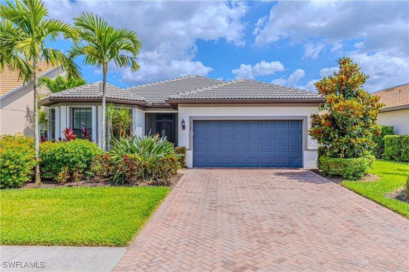 Welcome to one of the best-priced home in Del Webb at Ave Maria! - Beach Home for sale in Ave Maria, Florida on Beachhouse.com