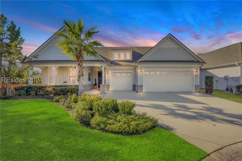 Discover a rare extended gathering room Renown model in Sun City - Beach Home for sale in Okatie, South Carolina on Beachhouse.com