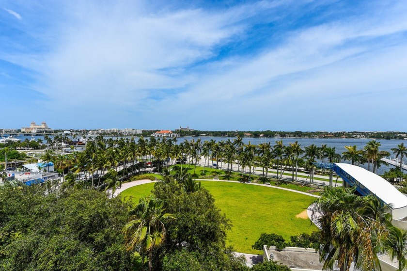 This lovely and well-maintained 2-bedroom, 2-bath condo at The - Beach Condo for sale in West Palm Beach, Florida on Beachhouse.com