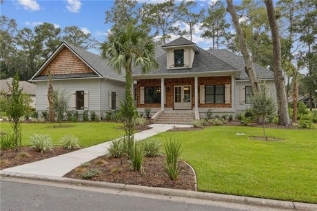 NEW CONSTRUCTION HOME
This stunning executive home, located on - Beach Home for sale in Saint Simons, Georgia on Beachhouse.com