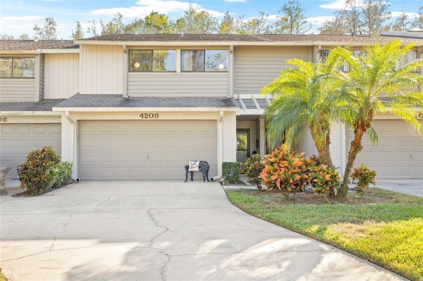 Welcome home! This beautiful well-maintained townhome, is - Beach Townhome/Townhouse for sale in Tampa, Florida on Beachhouse.com