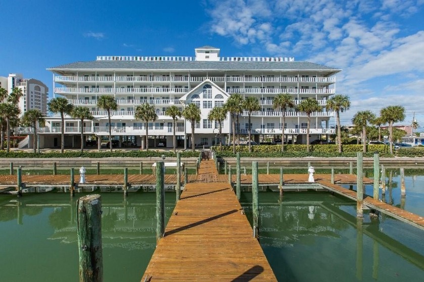 **Furnished Condo with Boat slip**
This spacious condo is a rare - Beach Condo for sale in Clearwater Beach, Florida on Beachhouse.com