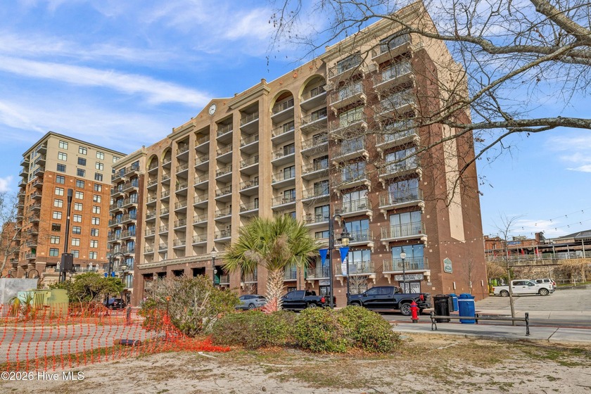 Breathtaking Water Front condo located in the heart of Downtown - Beach Condo for sale in Wilmington, North Carolina on Beachhouse.com