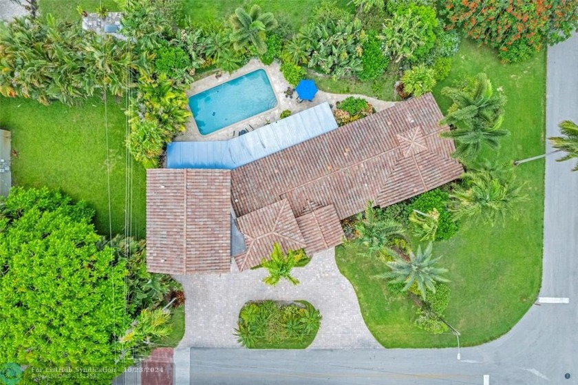 Truly stunning Craftsman in desirable Wilton Manors!  3 bed/3.5 - Beach Home for sale in Wilton Manors, Florida on Beachhouse.com