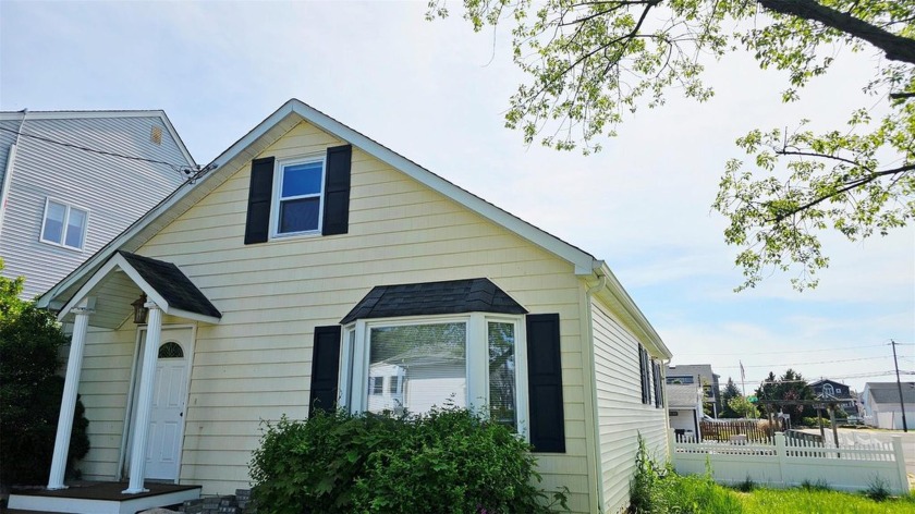 Welcome to your dream waterfront retreat! This beautifully - Beach Home for sale in Lindenhurst, New York on Beachhouse.com