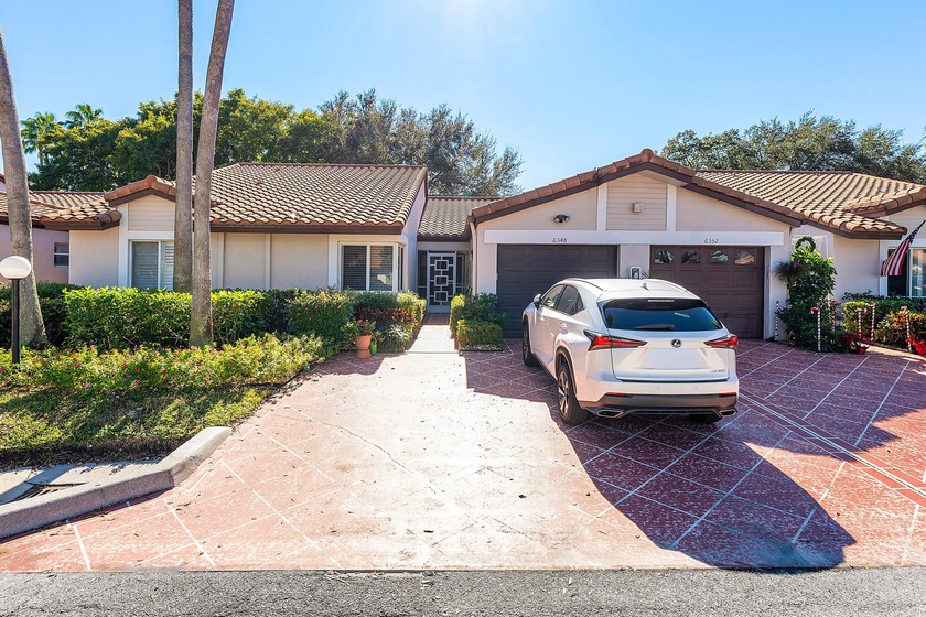 Beautifully renovated 2-bed, 2-bath villa with 1-car garage - Beach Condo for sale in Delray Beach, Florida on Beachhouse.com