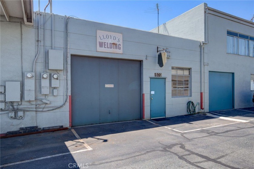 It Is Time To Retire. After 45 years Lloyd's family decided to - Beach Commercial for sale in Redondo Beach, California on Beachhouse.com