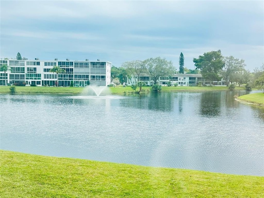 LOVELY 1 bedroom, 1.5 bath condo on the 2nd flr featuring a - Beach Condo for sale in Deerfield Beach, Florida on Beachhouse.com