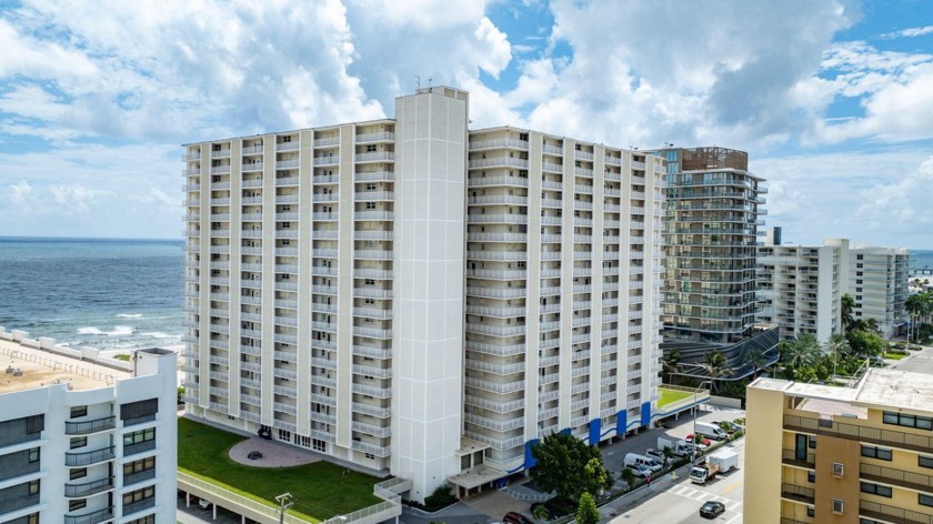 Pristine oceanfront 2 bedroom 2 bath corner unit. This - Beach Condo for sale in Pompano Beach, Florida on Beachhouse.com