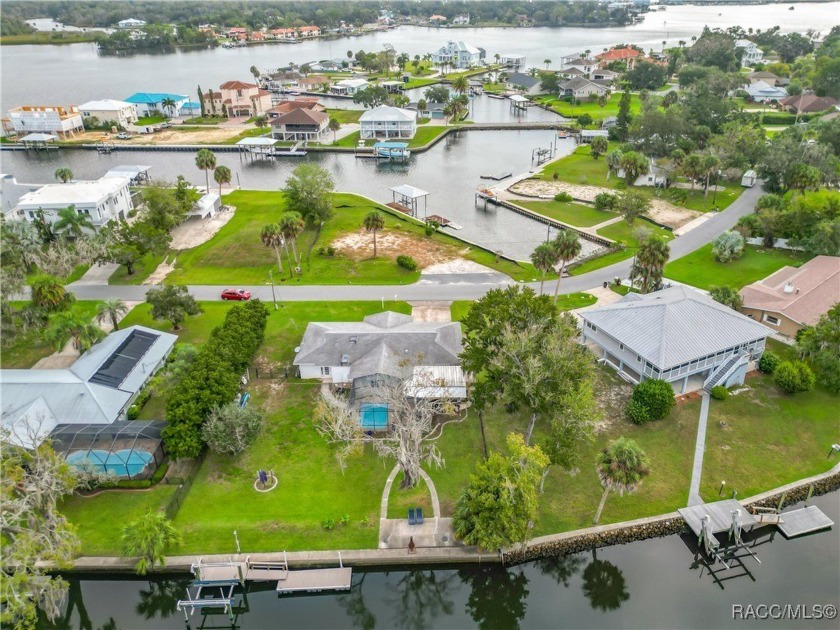 Get ready to live your best Florida life in this charming - Beach Home for sale in Crystal River, Florida on Beachhouse.com