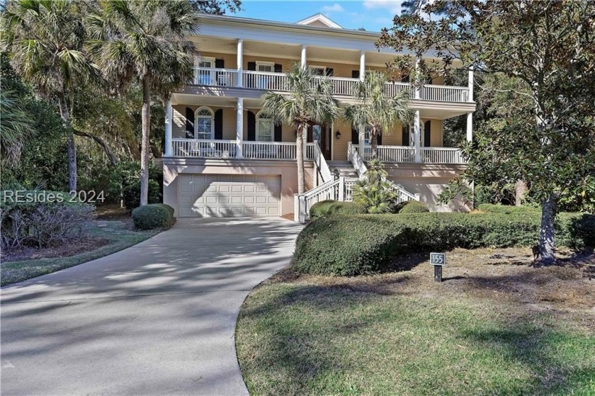 Experience Lowcountry living in this fabulous 3rd-row, 5 BR | 5 - Beach Home for sale in Hilton Head Island, South Carolina on Beachhouse.com