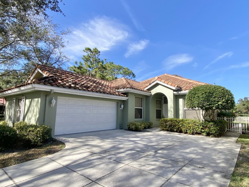 Situated in the heart of Jupiter just minutes away from all of - Beach Home for sale in Jupiter, Florida on Beachhouse.com