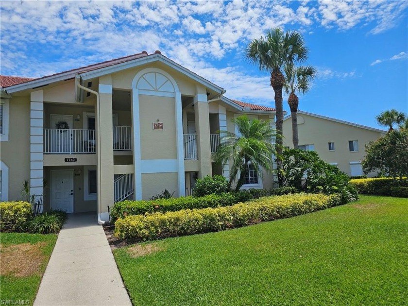BEAUTIFULL REMODELED END UNIT SECOND FLOOR WITH CATHERDRAL - Beach Condo for sale in Naples, Florida on Beachhouse.com