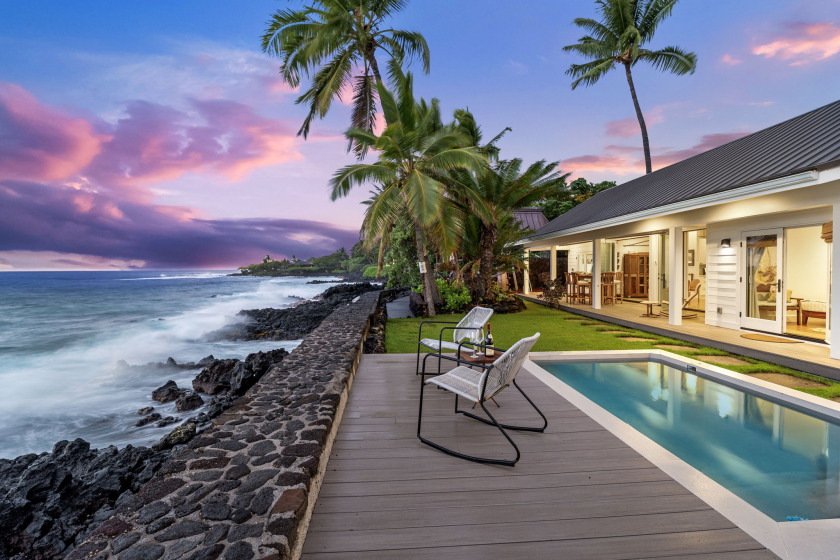 HALE ONA LOA DIRECT OCEANFRONT, GATED, ICONIC OCEANFRONT LUXURY - Beach Vacation Rentals in Kailua Kona, Hawaii on Beachhouse.com