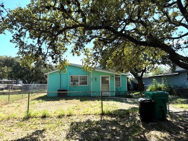 Fixer upper opportunity!  Whether you are looking for a house to - Beach Home for sale in Aransas Pass, Texas on Beachhouse.com