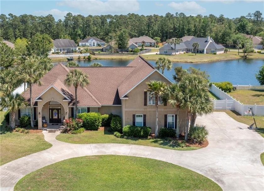 This open floor plan home is perfect for entertaining, as it - Beach Home for sale in Brunswick, Georgia on Beachhouse.com