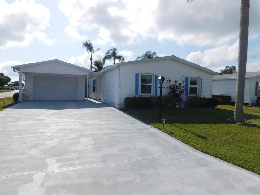 Move in READY home! Seller is motivated. This three bedroom, two - Beach Home for sale in Port Saint Lucie, Florida on Beachhouse.com