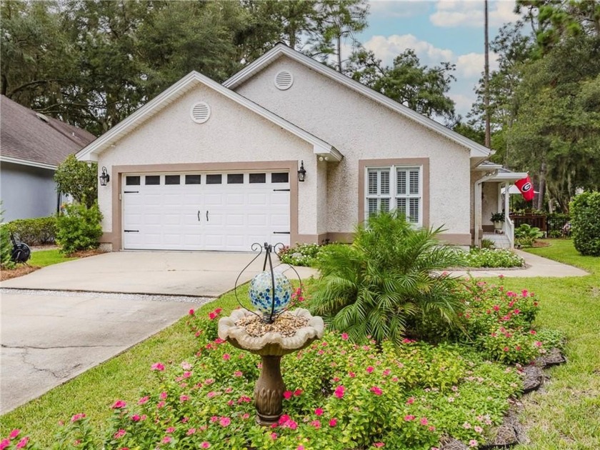 Charming  immaculate ranch-style  home in exclusive gated golf - Beach Home for sale in Saint Simons, Georgia on Beachhouse.com