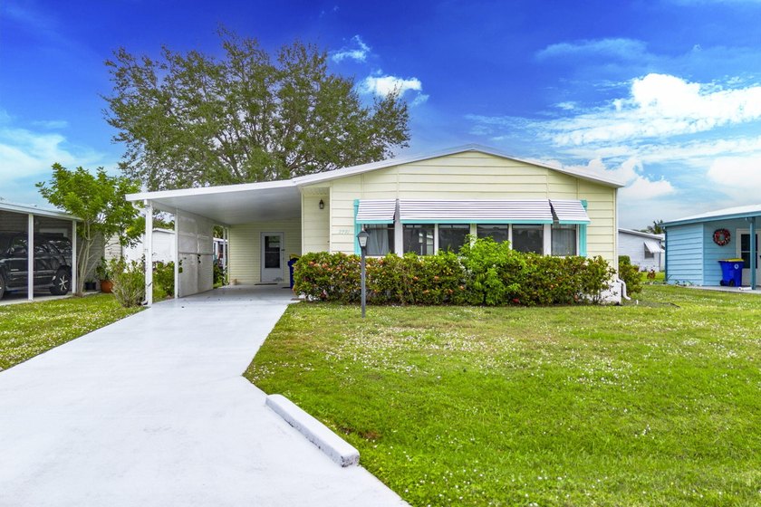Huge 30K Price Drop! Handyman Special - Priced to Sell! Bring - Beach Home for sale in Stuart, Florida on Beachhouse.com
