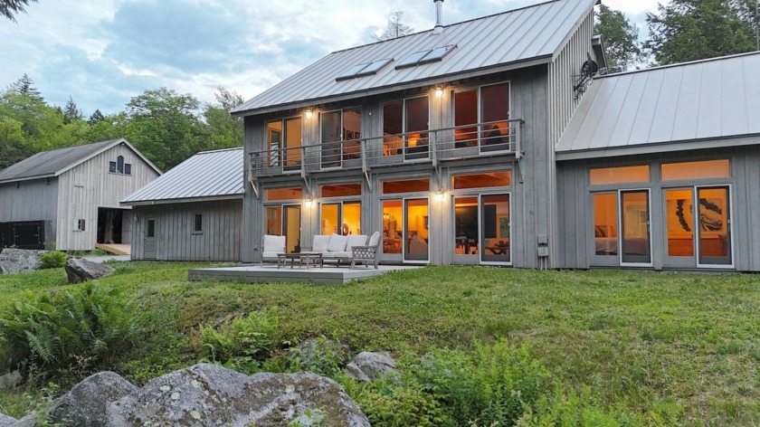 194 and 195 Branchview Drive is an extremely rare combined 7 + 1 - Beach Home for sale in Ellsworth, Maine on Beachhouse.com
