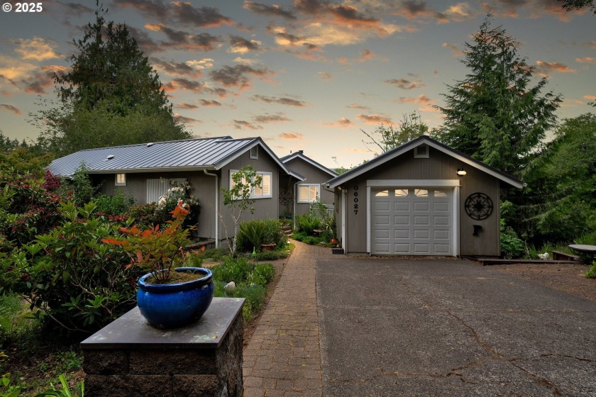 Offered for the first time, this exceptional generational home - Beach Home for sale in Florence, Oregon on Beachhouse.com
