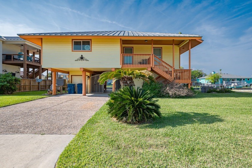 Imagine yourself relaxing outside on the deck with a nice cool - Beach Home for sale in Rockport, Texas on Beachhouse.com