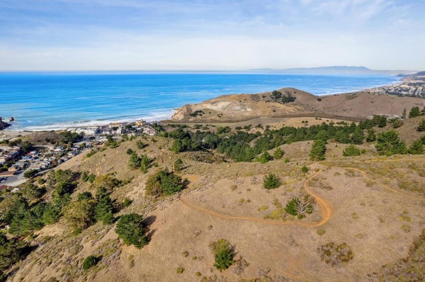 Set within Pacifica's coastal Rockaway Beach neighborhood, this - Beach Lot for sale in Pacifica, California on Beachhouse.com