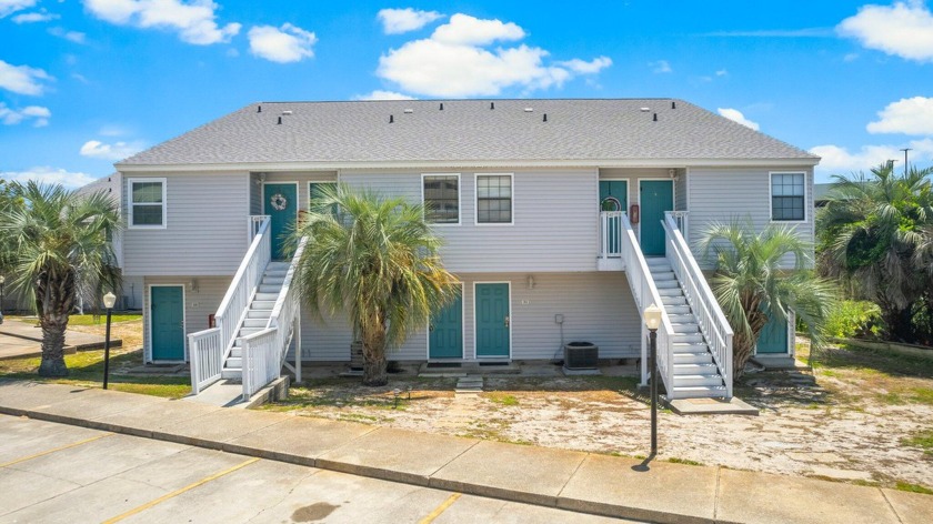 A MUST SEE! This rental ready unit which sleeps 6 is located - Beach Condo for sale in Panama City Beach, Florida on Beachhouse.com