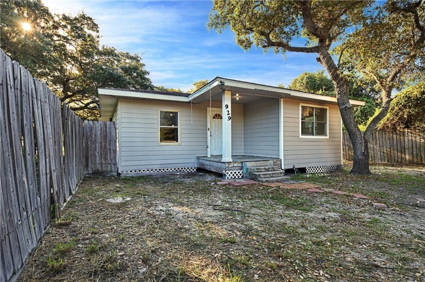 Affordable and inviting, this 3-bedroom, 2-bath home features a - Beach Home for sale in Aransas Pass, Texas on Beachhouse.com