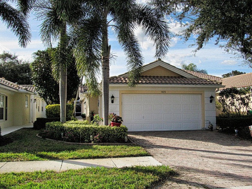 Rarely Available Extended Capri Model in the Heart of the - Beach Townhome/Townhouse for sale in Palm Beach Gardens, Florida on Beachhouse.com