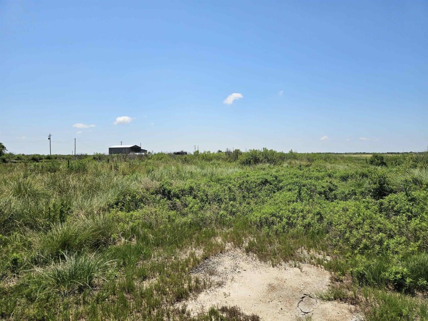 Unrestricted Bayside lot with canal access.  Build your own - Beach Lot for sale in Crystal Beach, Texas on Beachhouse.com