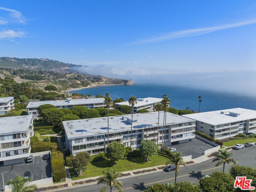 Discover modern sophistication in this beautifully remodeled - Beach Condo for sale in Rancho Palos Verdes, California on Beachhouse.com