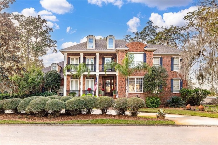 Elegant Marshfront Home Spanning 6,141 sq ft, this meticulously - Beach Home for sale in Saint Simons, Georgia on Beachhouse.com