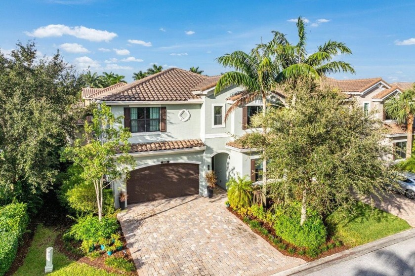 Welcome to this stunningly reimagined Sienna model home, a - Beach Home for sale in Delray Beach, Florida on Beachhouse.com