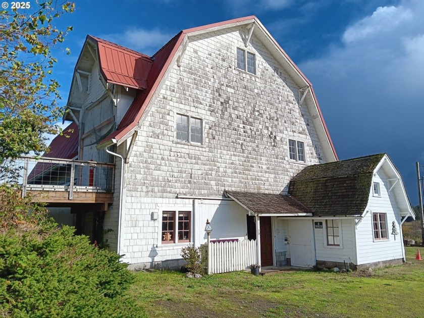Discover a truly exceptional property in Tillamook! This - Beach Home for sale in Tillamook, Oregon on Beachhouse.com
