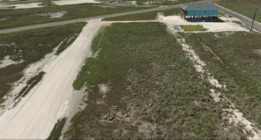 This lot is .23 acre that can build spacious residential - Beach Lot for sale in Rockport, Texas on Beachhouse.com
