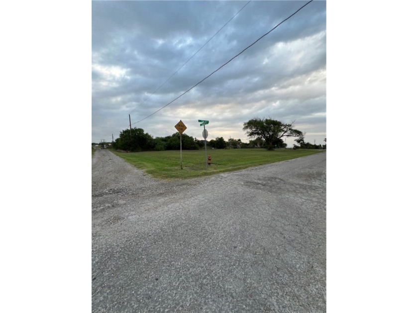 Own your own City Block where you can walk across the street and - Beach Lot for sale in Bayside, Texas on Beachhouse.com