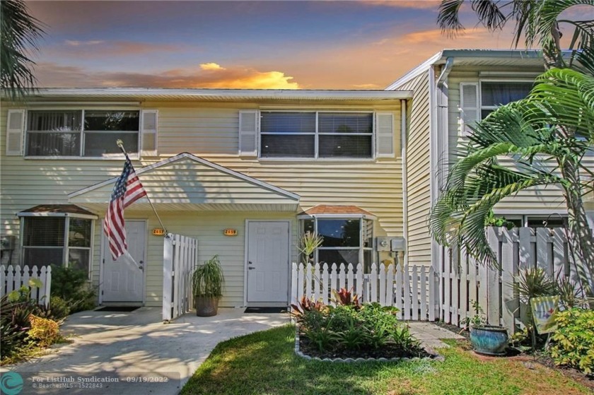 Attention Boaters! This is the turn-key open layout unfurnished - Beach Condo for sale in Pompano Beach, Florida on Beachhouse.com