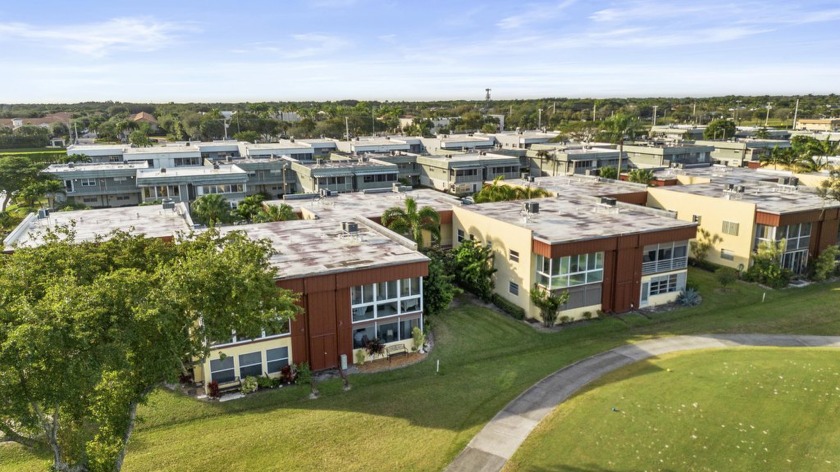 Welcome to this second-floor CBS construction unit at the 55+ - Beach Condo for sale in Delray Beach, Florida on Beachhouse.com